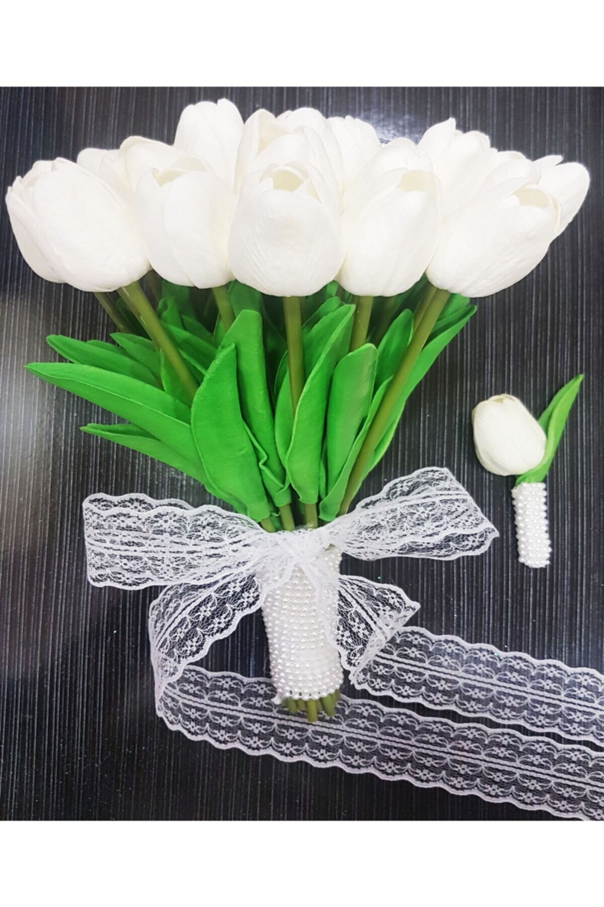 Gelin Buketi, Islak Lale Gelin Çiçeği Ve Damat Yaka Çiçeği