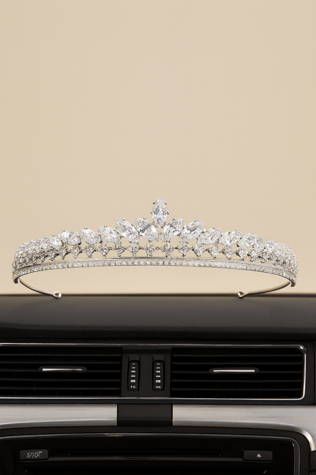 Gelin Tacı Düğün Nikah Nişan Kına Aksesuarı Zarif  Taşlı Model Saç Aksesuarı