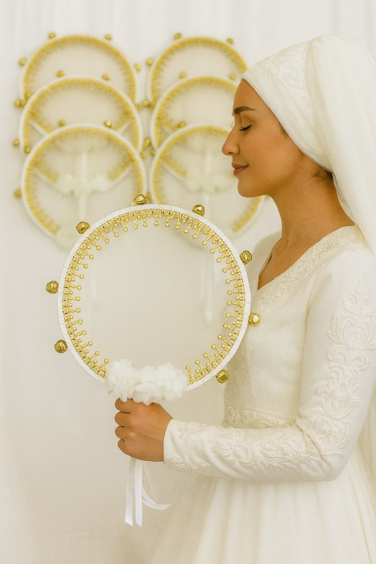 Gelin Nedime Tefi, Çiçek Ve Sultan Taşlı, Düğün Kına Gecesi Bride Sünnet Parti Defi 1 Adet Beyaz