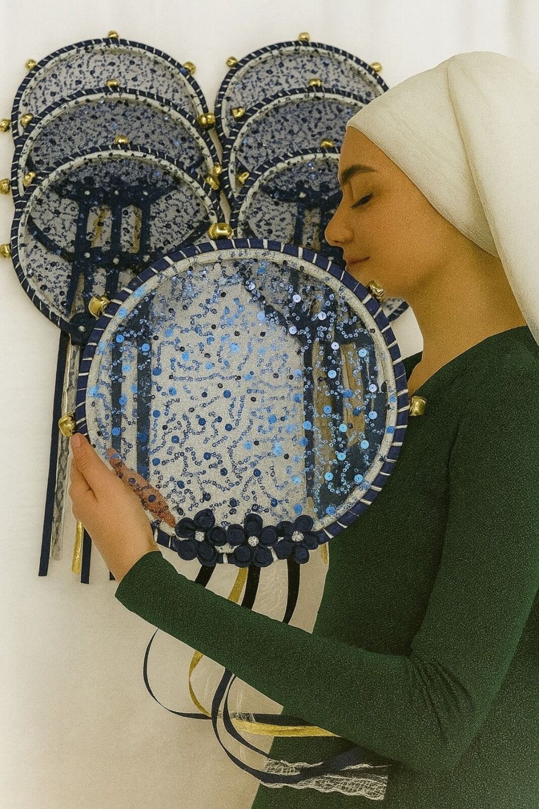 Gelin Nedime Tef, Çiçek Pul Payet Ve Parlak Taşlı Düğün Kına Bride Sünnet Parti Defi 1 Adet