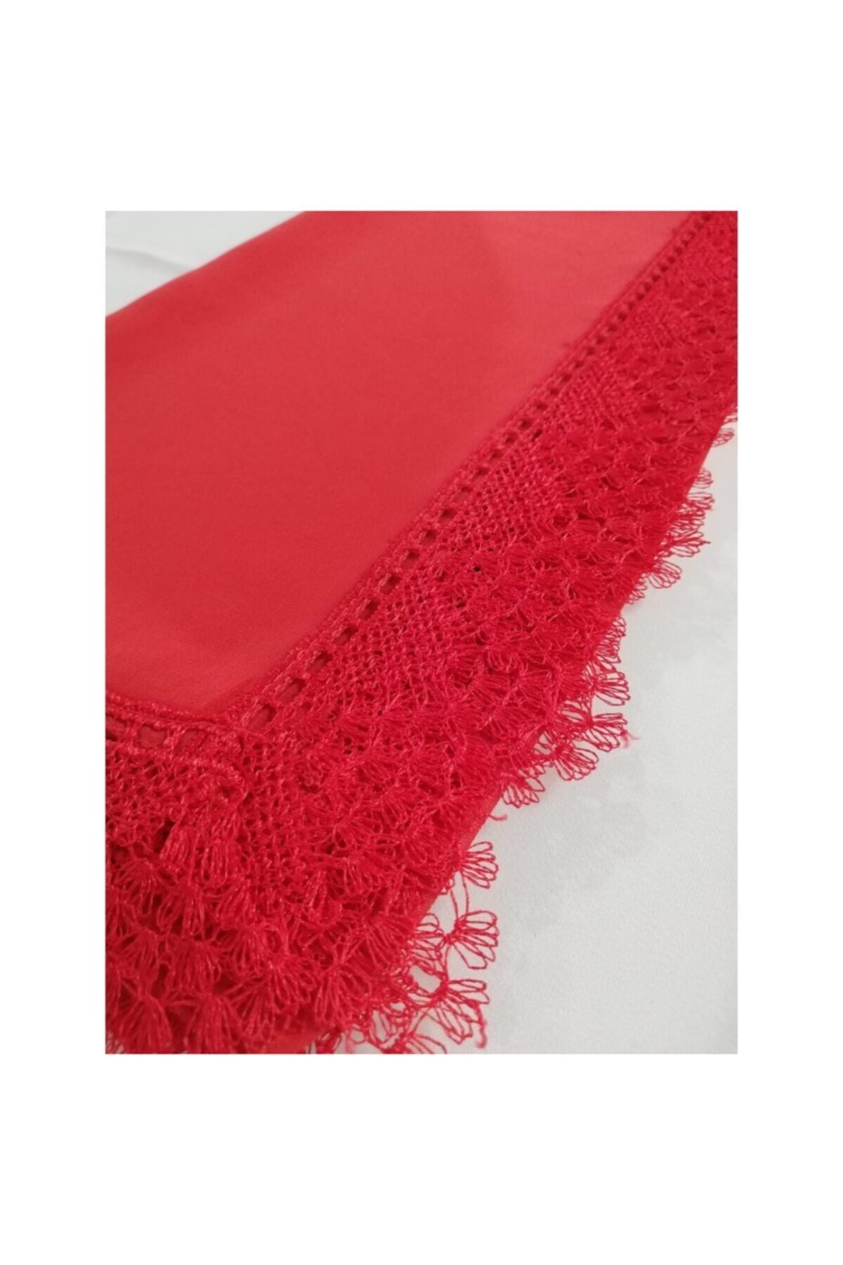 Kadın Mor İğne Oyalı Mevlüt Örtüsü 70x140 cm Narçiçeği