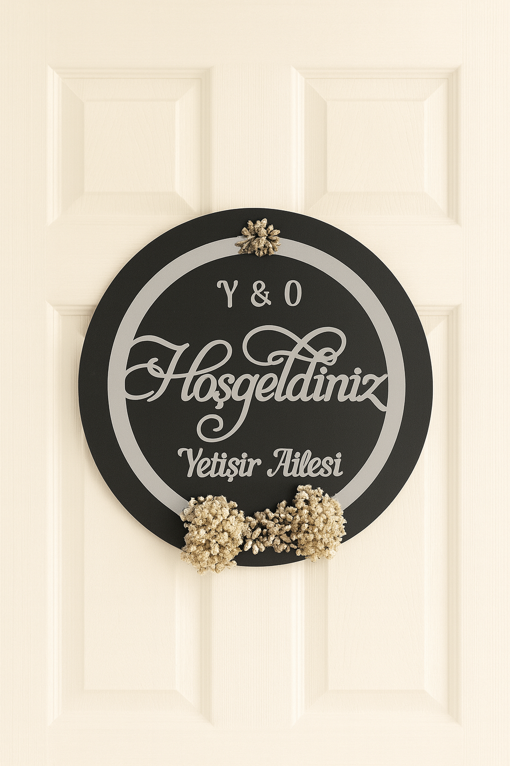 Aynalı Pleksi Kapı Süsü İsimli Kişiye Özel Duvar Dekoru Si̇yah Gümüş