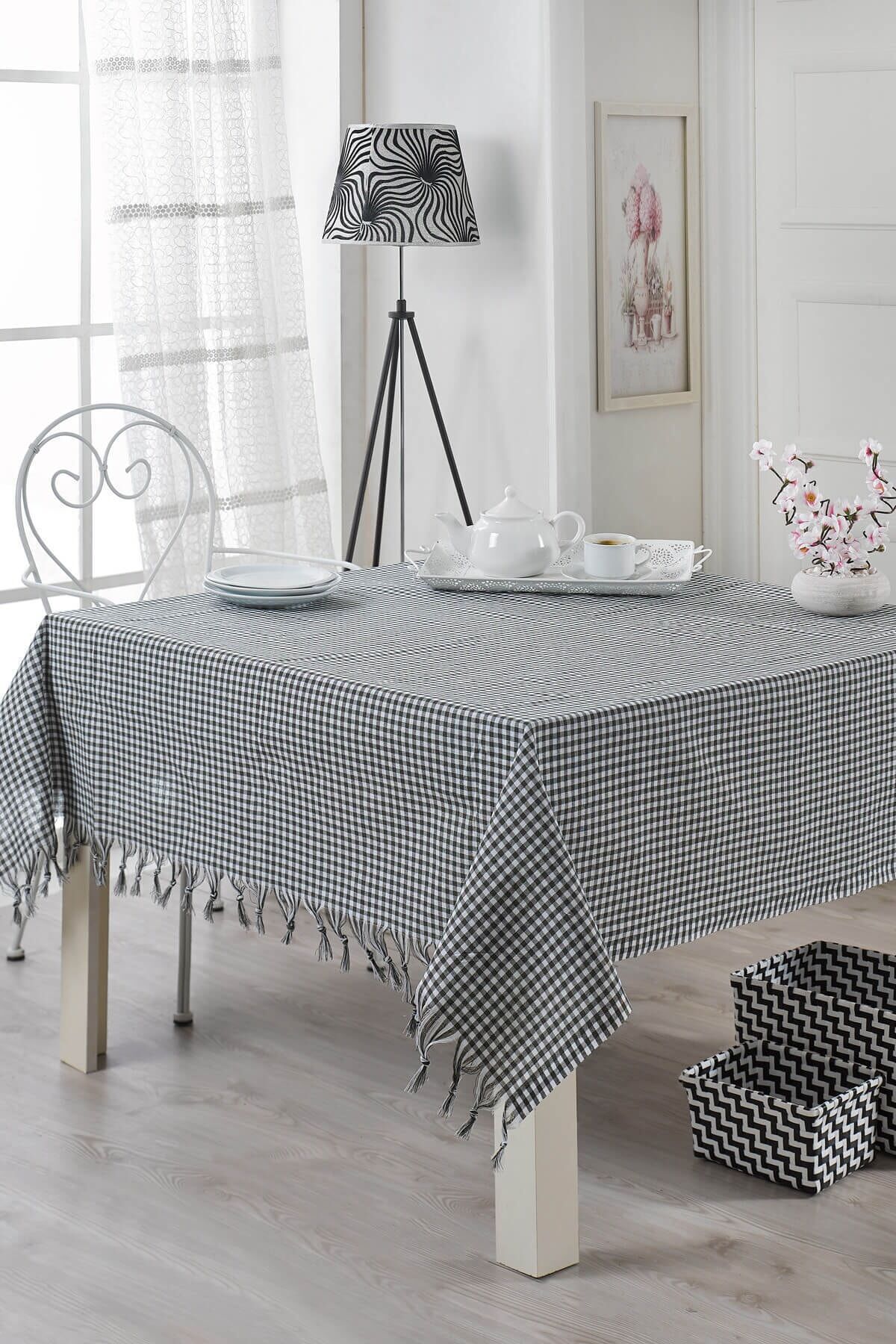 Masa Örtüsü Piti Kareli 160*160 Lacivert